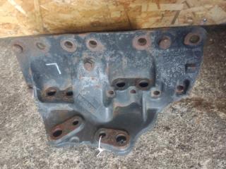 Кронштейн траверсы левый Scania P-series 2004-2020 Б/У Кронштейн траверсы левый Scania P-series 2004-2020