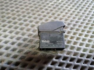 Кнопка внутреннего освещения DAF CF