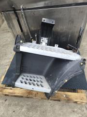 Корпус подножки левый левый Volvo FH4 2015 Б/У Корпус подножки левый левый Volvo FH4 2015