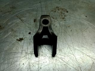 Кронштейн форсунки двигателя DAF XF105 Б/У Кронштейн форсунки двигателя DAF XF105