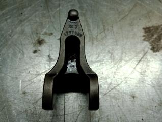 Кронштейн форсунки двигателя DAF XF105 Б/У Кронштейн форсунки двигателя DAF XF105