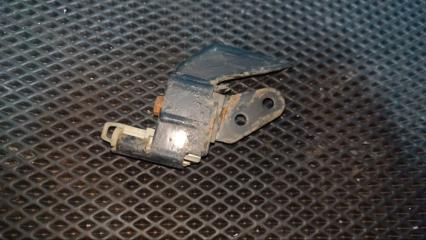 Крепление радиатора левое Mercedes Actros