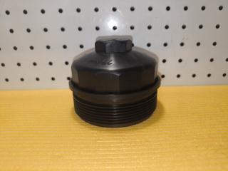 Крышка масляного фильтра Mercedes Atego новая Крышка масляного фильтра Mercedes Atego