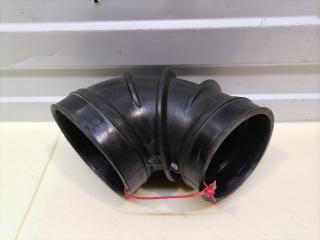 Патрубок воздушного фильтра Volvo FH Б/У Патрубок воздушного фильтра Volvo FH