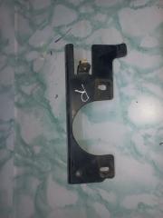 Кронштейн осушителя Volvo FH4 2015 Б/У Кронштейн осушителя Volvo FH4 2015