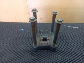 Проставка рессоры передняя Mercedes Actros