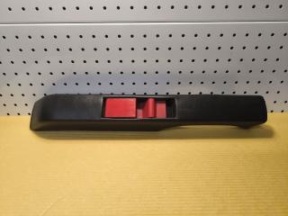 Ручка двери левая MERCEDES 1722-1831-34 новая Ручка двери левая MERCEDES 1722-1831-34