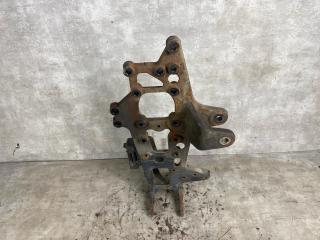 Кронштейн передней рессоры передний правый Mercedes Actros 2012