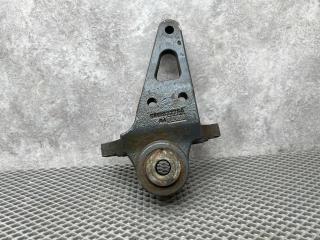 Кронштейн рессоры передний левый Renault Premium