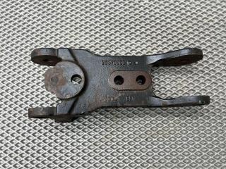 Кронштейн торсиона кабины Volvo FH FM