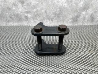 Серьга рессоры в сборе с болтами MAN TGA TGS TGX