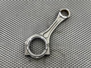 Шатун двигателя MAN TGA TGS TGX Б/У Шатун двигателя MAN TGA TGS TGX