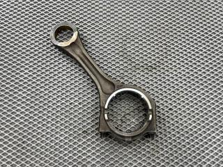 Шатун двигателя MAN TGA TGS TGX Б/У Шатун двигателя MAN TGA TGS TGX