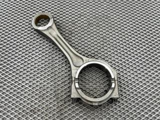 Шатун двигателя MAN TGA TGS TGX Б/У Шатун двигателя MAN TGA TGS TGX