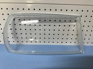 Стекло фары правое SCANIA P R G