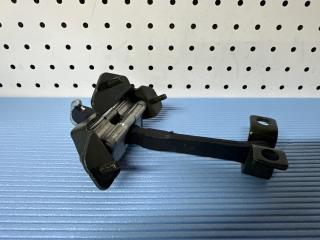 Ограничитель двери SCANIA P R G