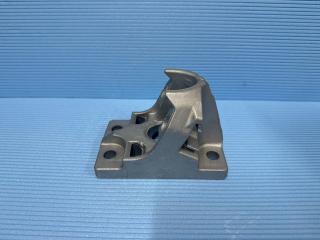 Кронштейн крепления крыла задний VOLVO RENAULT FH FM PREMIUM MAGNUM