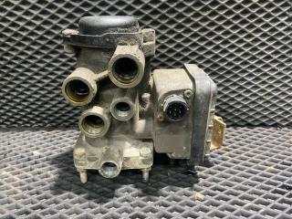 Кран управления тормозами прицепа SCANIA P R G