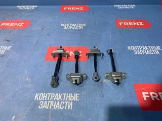 Запчасть ограничитель двери Subaru Forester 2012-2018 SJ 61124SG000 Б/У Ограничитель двери Subaru Forester 2012-2018 SJ 61124SG000 Б/У
