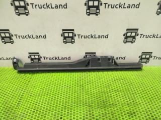 Направляющая стекла двери левая MAN TGX 2012