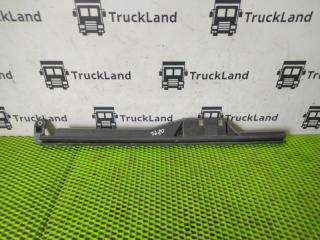 Направляющая стекла двери левая MAN TGS