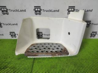 Подножка правая MAN TGX