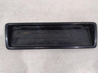 Запчасть рамка для номера задняя AUDI A8 1994-2002