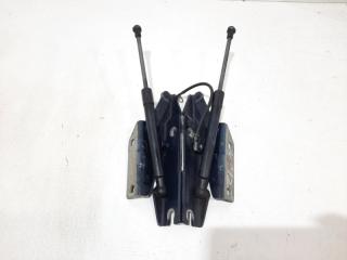 Петля капота передняя BMW 5er 2003-2009 Б/У Петля капота передняя BMW 5er 2003-2009