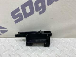 Фото запчасти кронштейн антенны комфортного доступа задний Porsche Taycan 2021 Б/У запчасть Запчасть кронштейн антенны комфортного доступа задний Porsche Taycan 2021