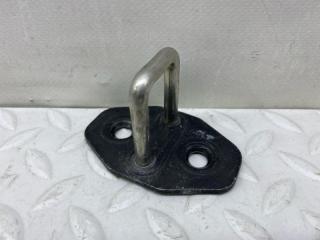 Фото запчасти петля замка багажника Porsche Taycan 2021 Б/У запчасть Запчасть петля замка багажника Porsche Taycan 2021