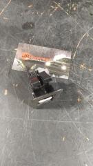 Кнопка стеклоподъемника правая Volkswagen Touareg