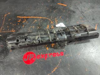 Кронштейн радиатора BMW 1 2005