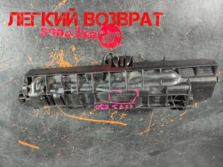 Кронштейн радиатора правый BMW 3