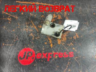 Петля двери передняя левая BMW X5