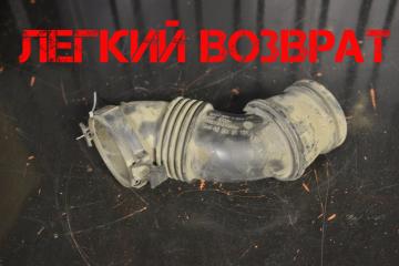 Патрубок воздухозаборника BMW 3
