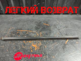 Уплотнитель стекла внутренний BMW 3 Б/У Уплотнитель стекла внутренний BMW 3