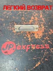 Плафон подсветки номера Infiniti FX35 2003