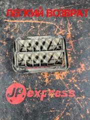 Вентиляционная решетка багажника задняя левая Infiniti FX35 2003