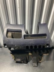 Накладка торпедо передняя левая Audi A6 2003