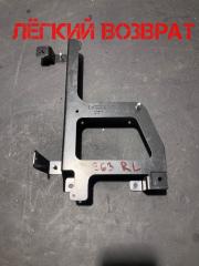 Кронштейн радиатора задний левый BMW 6