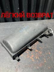 Крышка салонного фильтра левая BMW 5