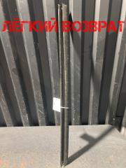 Уплотнитель стекла внутренний передний правый BMW 1 2005 Б/У Уплотнитель стекла внутренний передний правый BMW 1 2005