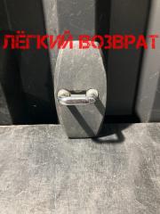 Запчасть клиновой фиксатор замка двери LAND ROVER RANGE ROVER 2003