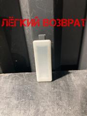 Фото запчасти плафон подсветки бардачка BMW 1 Б/У запчасть Запчасть плафон подсветки бардачка BMW 1