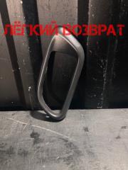 Накладка внутренней ручки двери левая SUBARU FORESTER