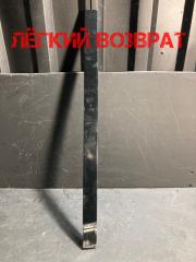 Молдинг стекла двери задний левый LAND ROVER RANGE ROVER 2002