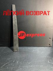 Накладка правая Volkswagen Passat