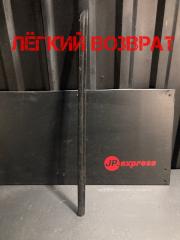 Уплотнитель стекла внутренний передний правый BMW X1 Б/У Уплотнитель стекла внутренний передний правый BMW X1