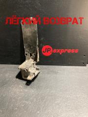 Кронштейн радиатора BMW X1