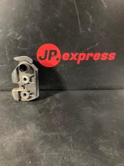 Замок багажника правый LAND ROVER RANGE ROVER 2006